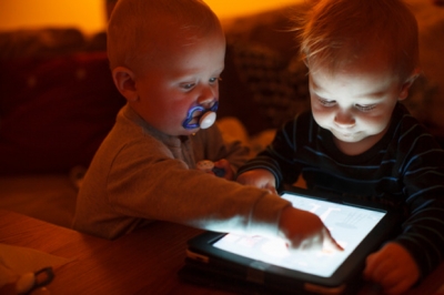 &iquest;Por Qu&eacute; Steve Jobs No Dejaba a Sus Hijos Usar iPads y M&oacute;viles? &ndash; &iexcl;Y Por Qu&eacute; T&Uacute; Tampoco Deber&iacute;as!